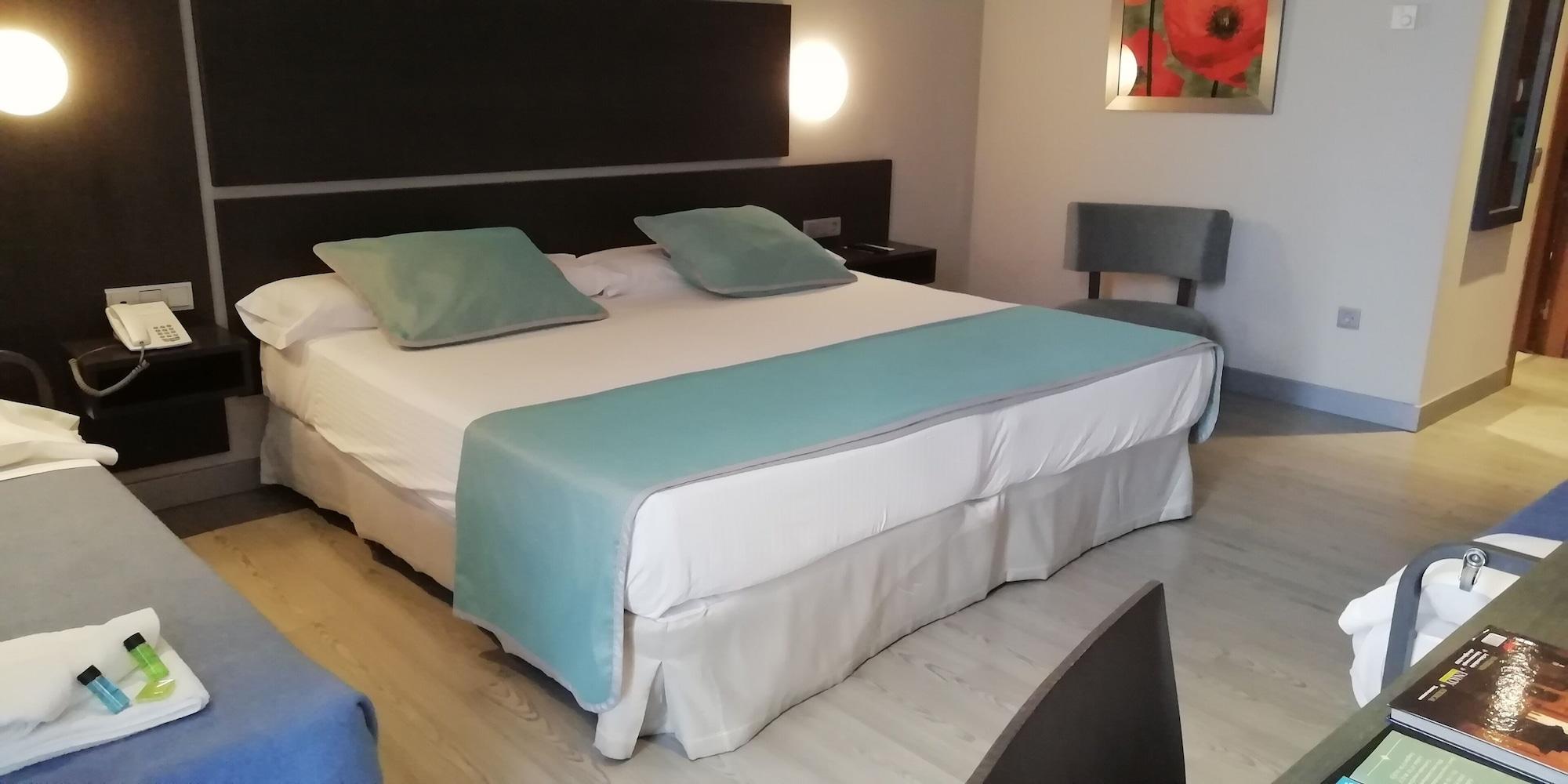 Hotel Ciudad De Ponferrada, Ascend Hotel Collection Εξωτερικό φωτογραφία