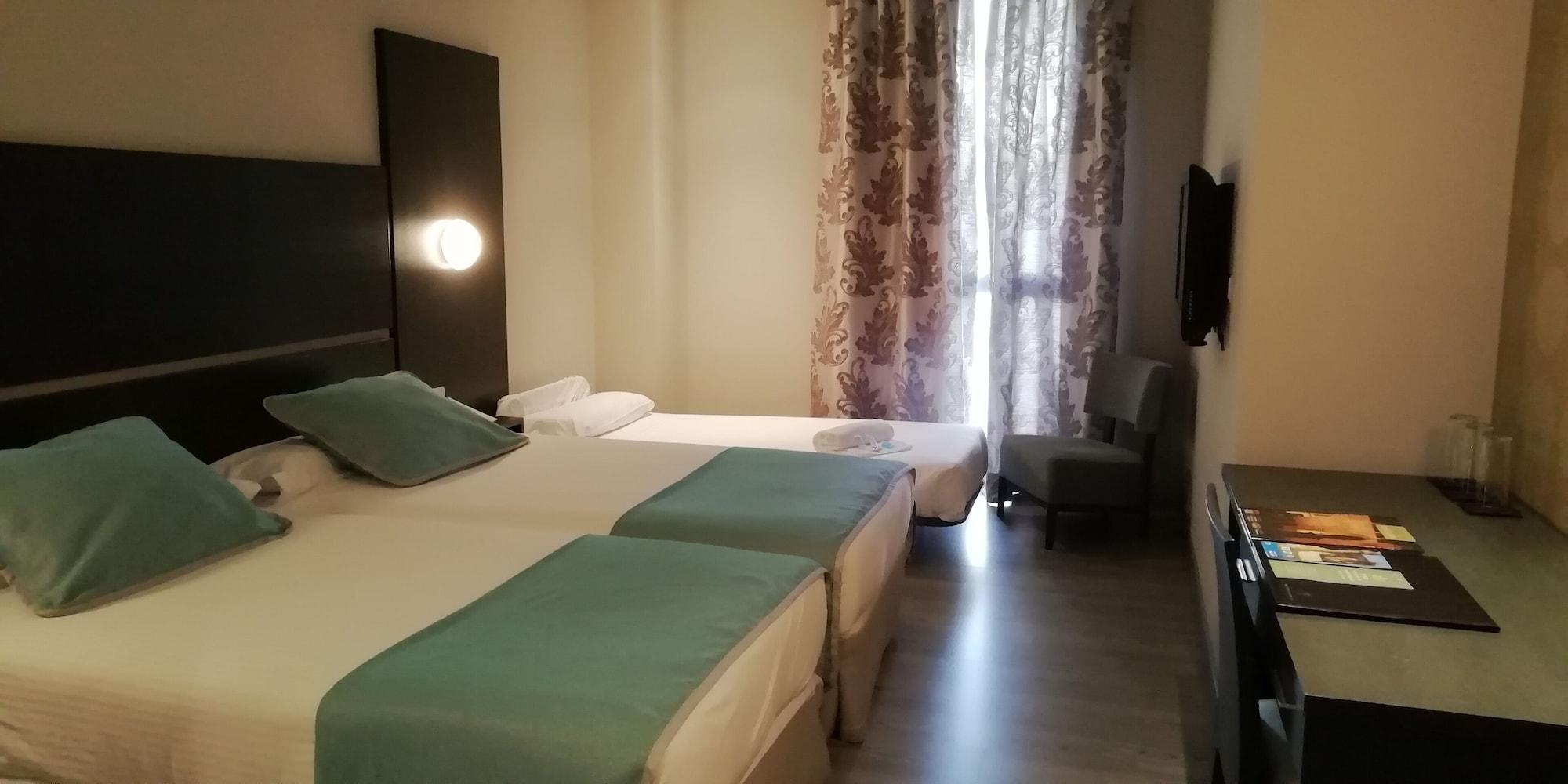 Hotel Ciudad De Ponferrada, Ascend Hotel Collection Εξωτερικό φωτογραφία