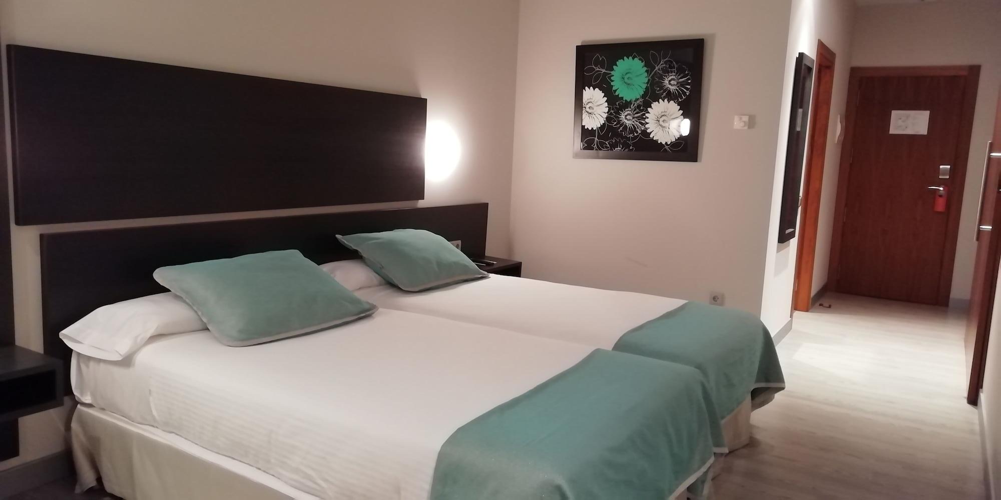 Hotel Ciudad De Ponferrada, Ascend Hotel Collection Εξωτερικό φωτογραφία