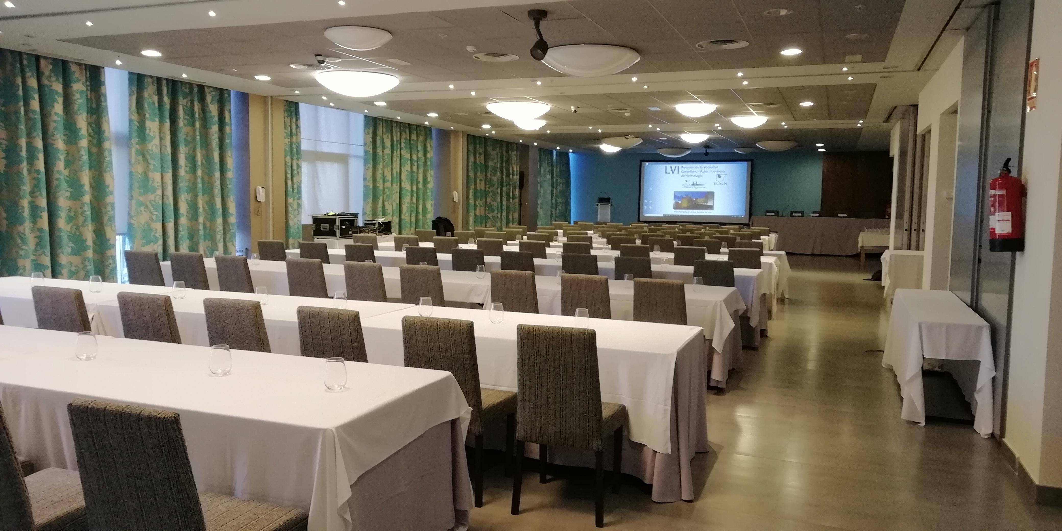 Hotel Ciudad De Ponferrada, Ascend Hotel Collection Εξωτερικό φωτογραφία