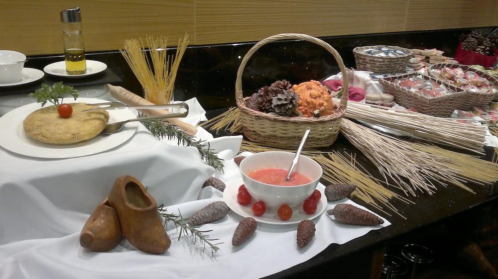 Hotel Ciudad De Ponferrada, Ascend Hotel Collection Εξωτερικό φωτογραφία