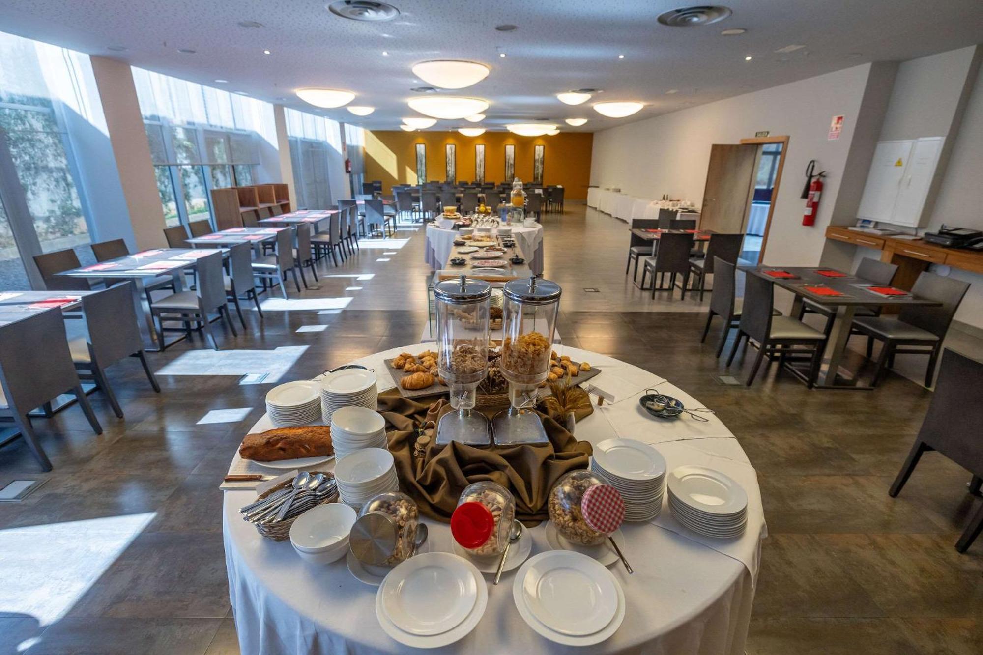 Hotel Ciudad De Ponferrada, Ascend Hotel Collection Εξωτερικό φωτογραφία